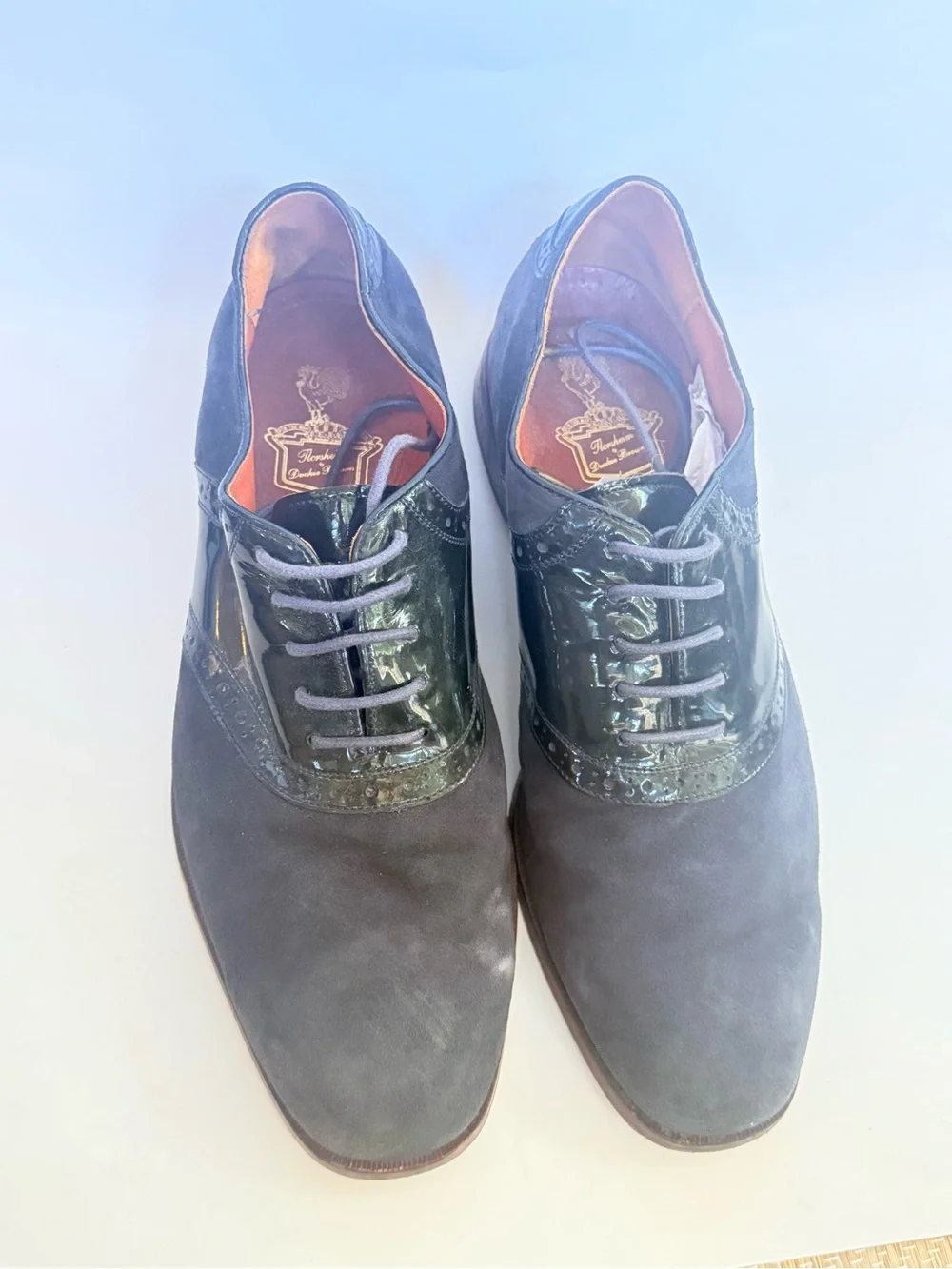 N/A lace up